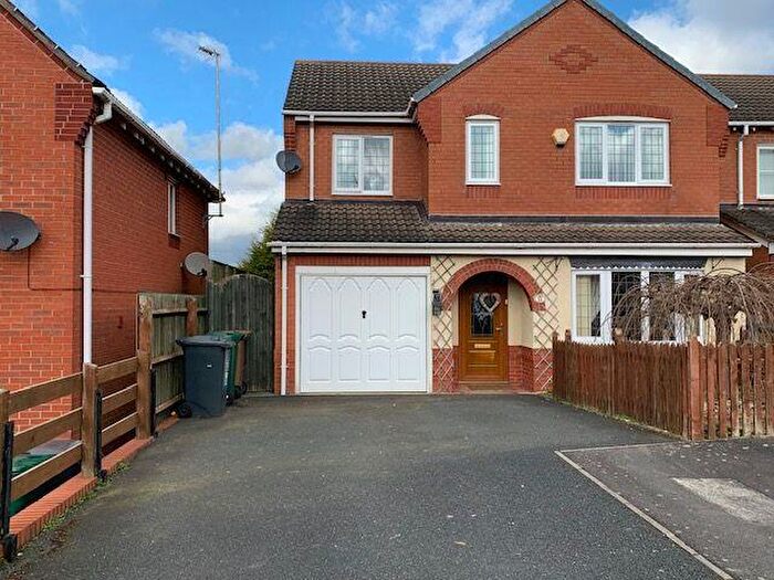 4 Bedroom Detached House For Sale In Mason Crescent, Swadlincote, Derbyshire, DE11
