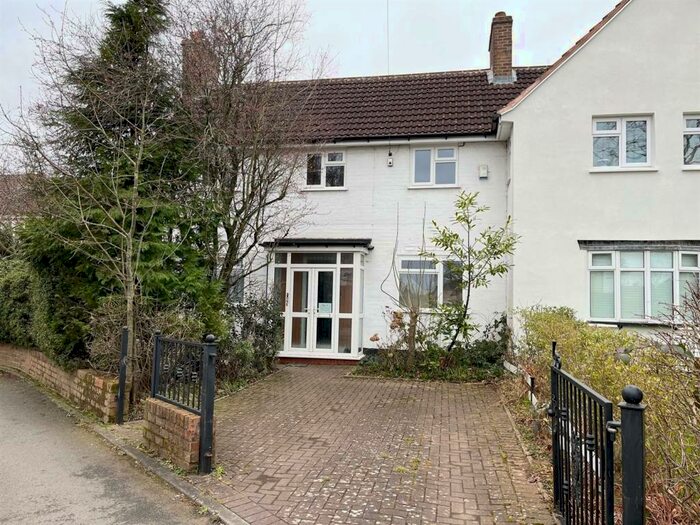 3 Bedroom House To Rent In Mynors Crescent, Hollywood, Birmingham, B47