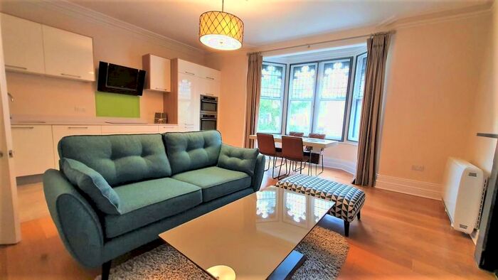 2 Bedroom Apartment To Rent In Apt, Queens Chambers, NG1
