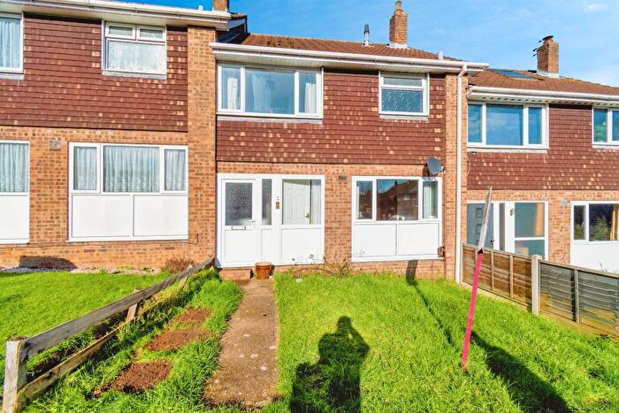 3 Bedroom Terraced House For Sale In Lewins Walk, Bursledon, Southampton, SO31