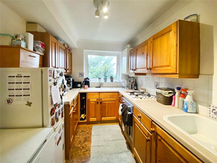 2 Bedroom Flat To Rent In St. James Road, Sutton, Surrey, SM1