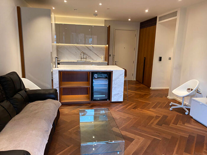 1 Bedroom Apartment To Rent In Embassy Gardens, London, SW11