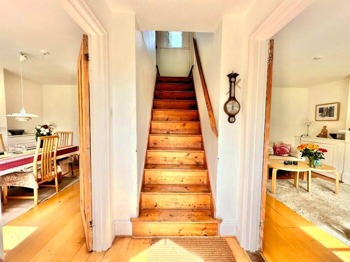 2 Bedroom Cottage For Sale In Myrtle Cottage, Finchdean, PO8