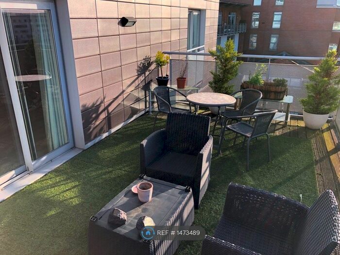 2 Bedroom Flat To Rent In Neptune Street, Leeds, LS9