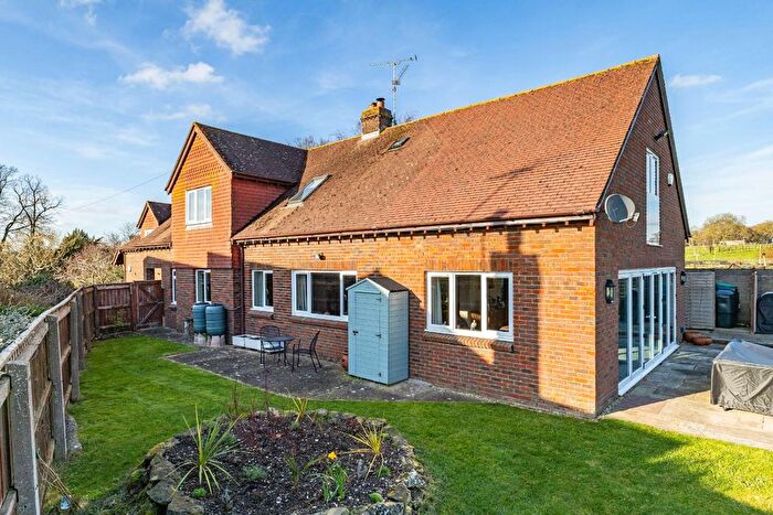 5 Bedroom Property For Sale In Church Lane, Figheldean, Salisbury, SP4