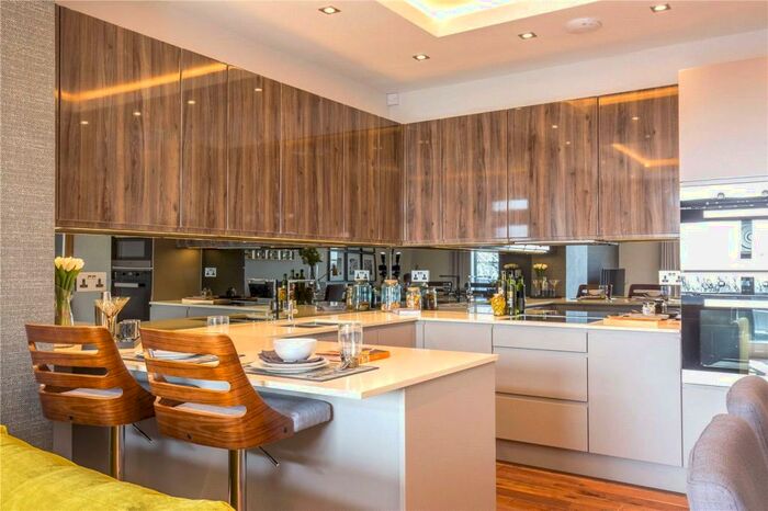 2 Bedroom Apartment To Rent In Muswell Hill, London, N10