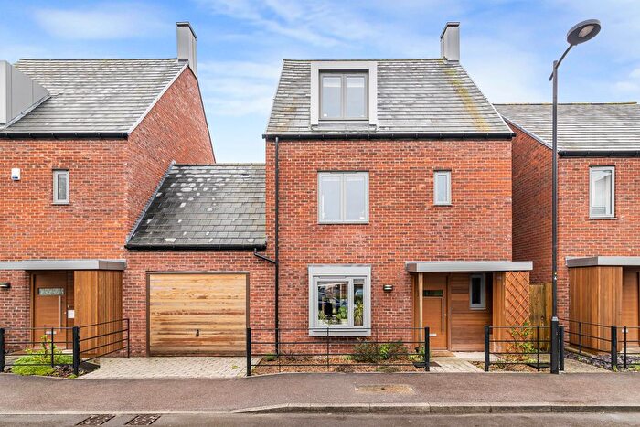 4 Bedroom Link Detached House For Sale In Charger Road, Trumpington, CB2