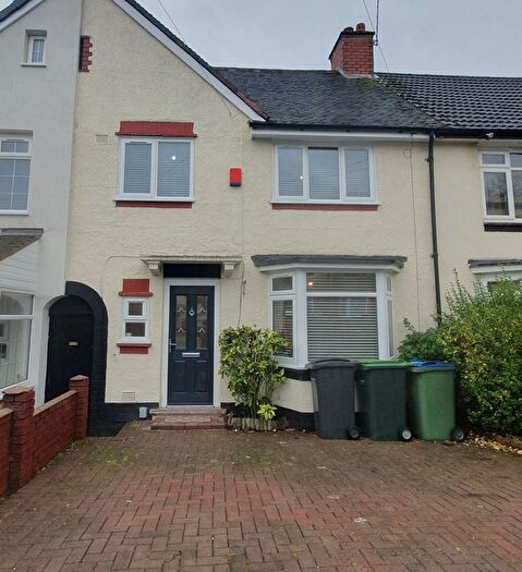 3 Bedroom Terraced House To Rent In Thompson Road, Smethwick, B67