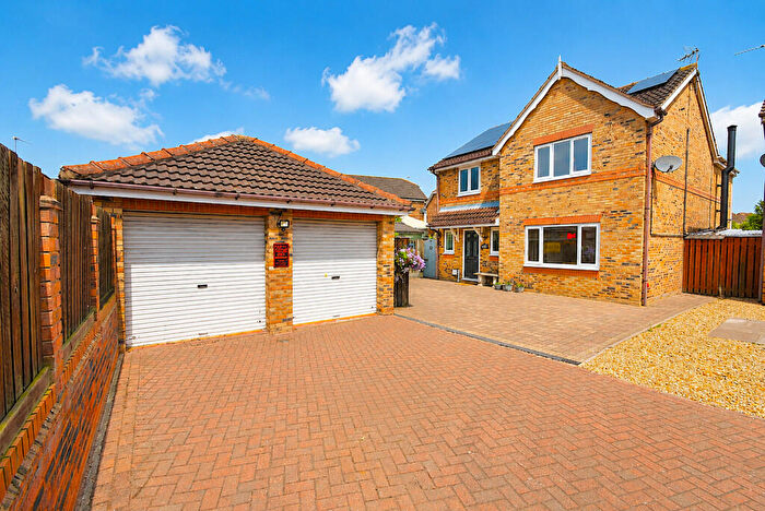 4 Bedroom Detached House For Sale In Fair Holme View, Armthorpe, Doncaster, DN3