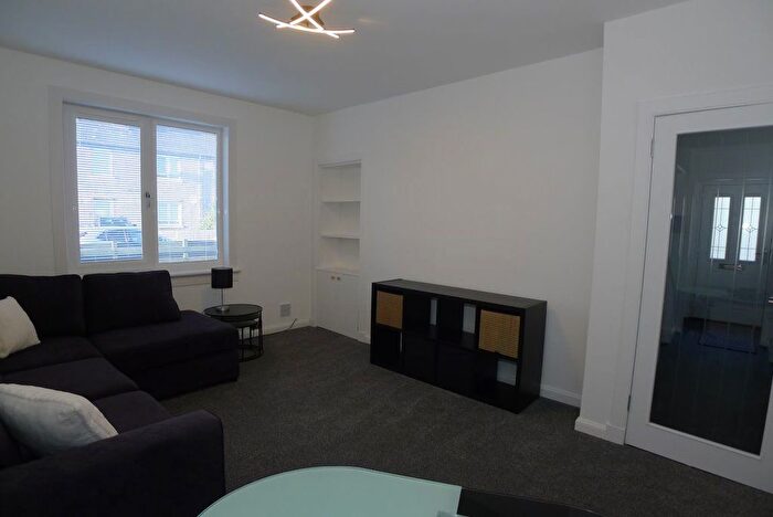 2 Bedroom Flat To Rent In Boase Avenue, St Andrews, KY16
