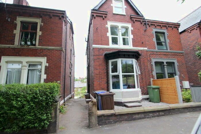 2 Bedroom Apartment To Rent In Meersbrook Park Road, Sheffield, S8