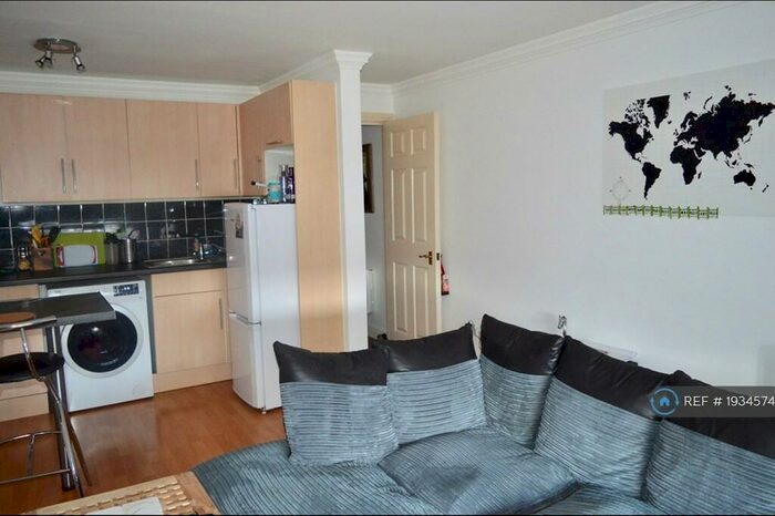 1 Bedroom Maisonette To Rent In River Court, Lymington, SO41