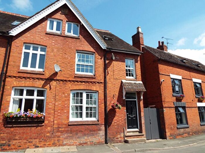 4 Bedroom Semi-Detached House To Rent In Balance Street, Uttoxeter, ST14