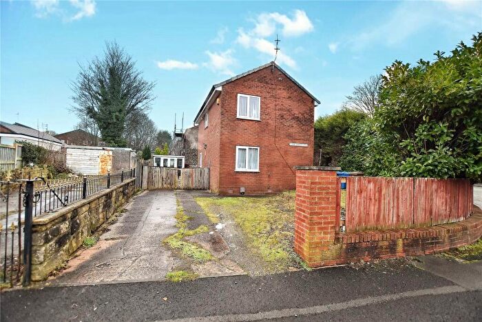 3 Bedroom Detached House For Sale In Halifax Road, Rochdale, Greater Manchester, OL12