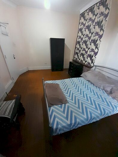 1 Bedroom Terraced House To Rent In Woodlands Road, Ilford, IG1