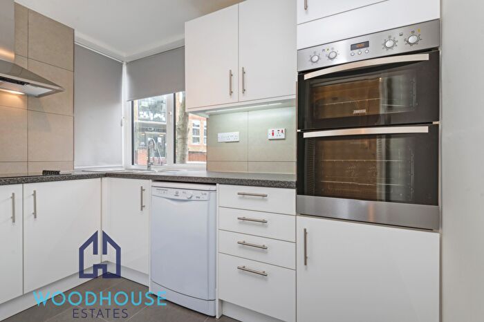 2 Bedroom Flat To Rent In Adamson Road, London, NW3