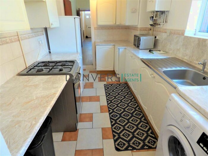 3 Bedroom Terraced House To Rent In Ullswater Street, Leicester, LE2