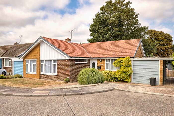 3 Bedroom Bungalow For Sale In Hillcrest Gardens, Ramsgate, CT11