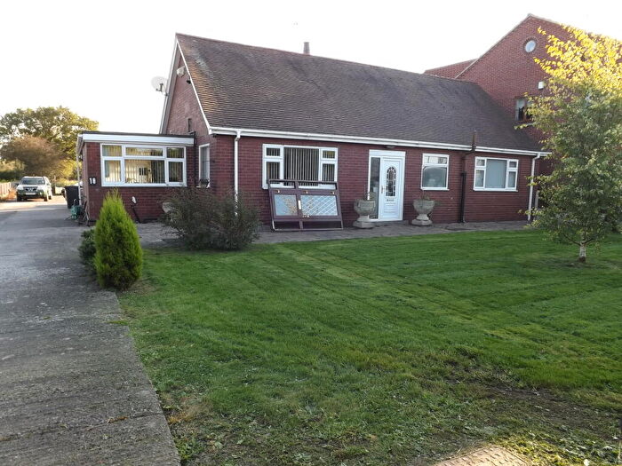 3 Bedroom Bungalow To Rent In Hall Villa Lane, Toll Barr, DN5