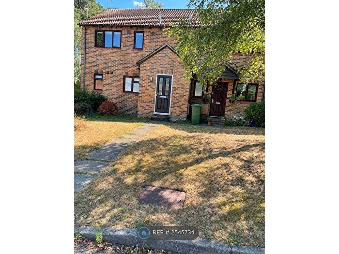 1 Bedroom Flat To Rent In Whitehill, Bordon, GU35