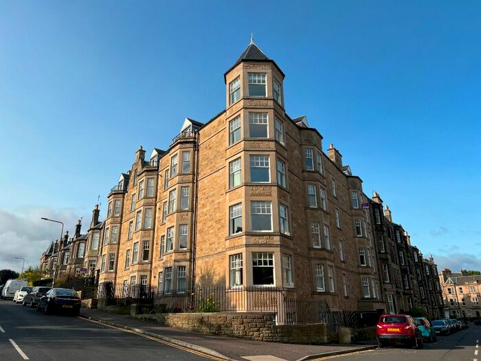 3 Bedroom Flat To Rent In Braid Road, Morningside, Edinburgh, EH10
