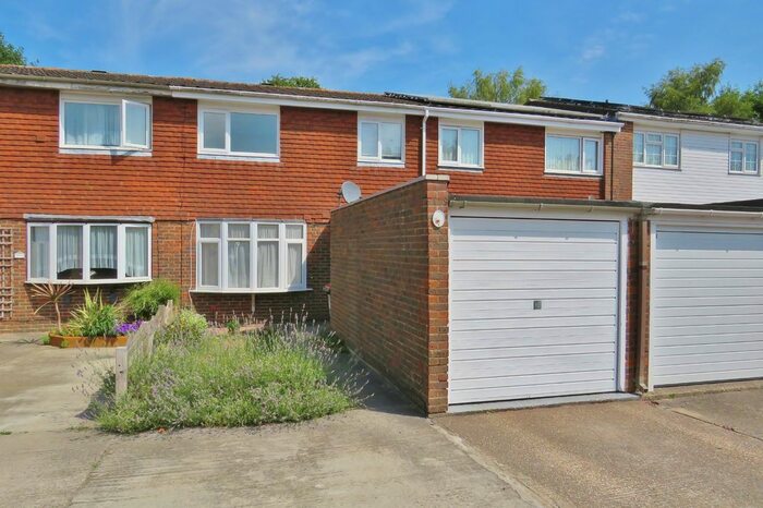 3 Bedroom Terraced House To Rent In Monarch Close, Bewbush, Crawley, West Sussex, RH11