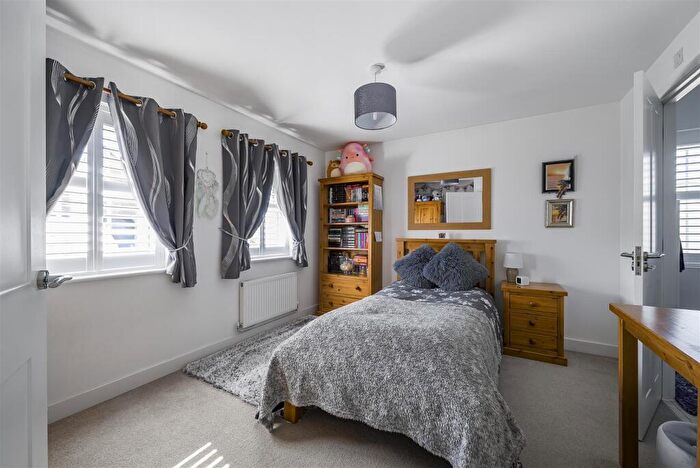 4 Bedroom Detached House For Sale In Gandy Way, Devizes, SN10