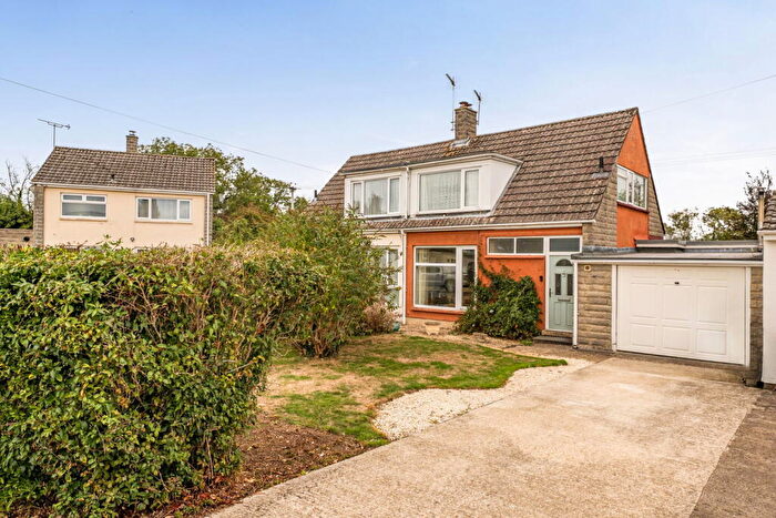 3 Bedroom Semi Detached House For Sale In Newleaze Park, Broughton Gifford, SN12