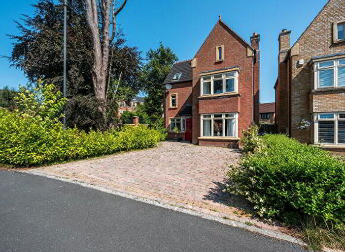 6 Bedroom Detached House For Sale In Maple Hill, Belfast, BT10