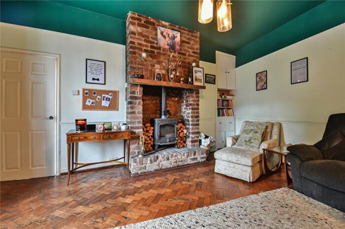 3 Bedroom Terraced House For Sale In Mount Street, Denton, Tameside, M34