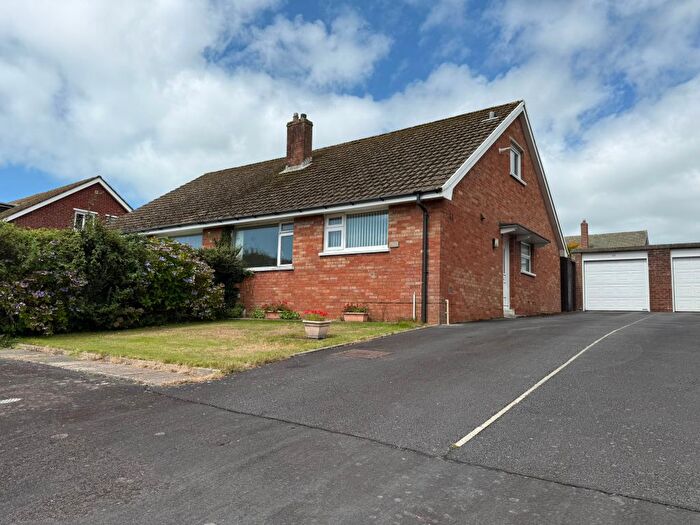 2 Bedroom Bungalow For Sale In Erw Goch, Aberystwyth, SY23