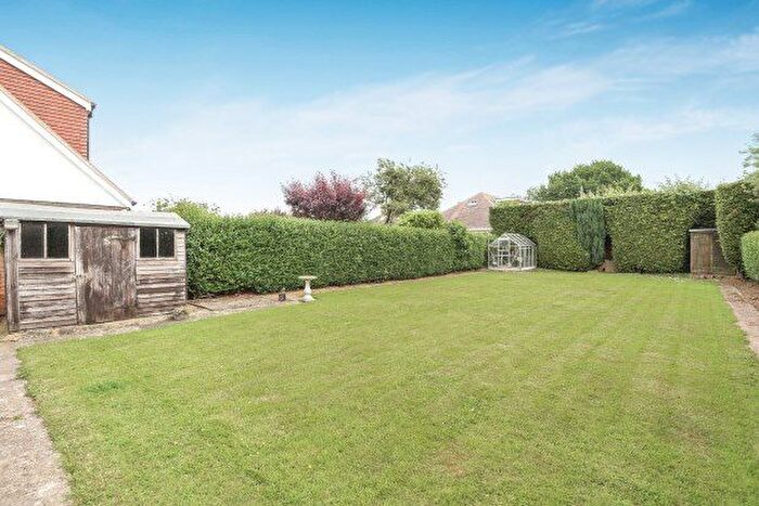 2 Bedroom Bungalow To Rent In St. Winifreds Road, Westerham, TN16