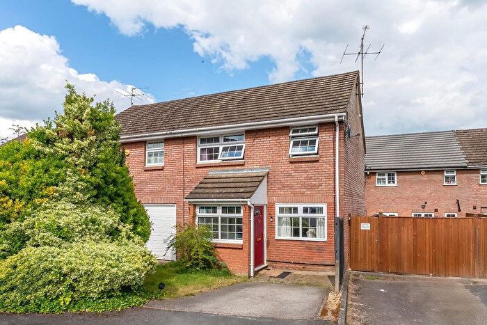 3 Bedroom Semi-Detached House For Sale In Morefields, Tring, HP23