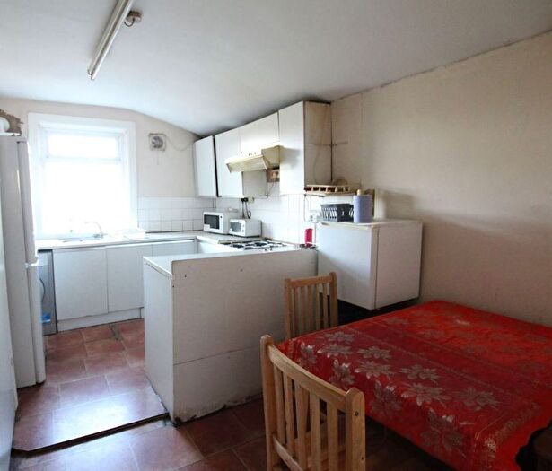 1 Bedroom Flat To Rent In Sheridan Road, Manor Park, Eastham, E10