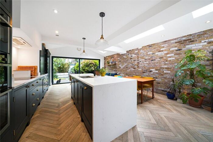 4 Bedroom Terraced House For Sale In Kingswood Road, London, SE20