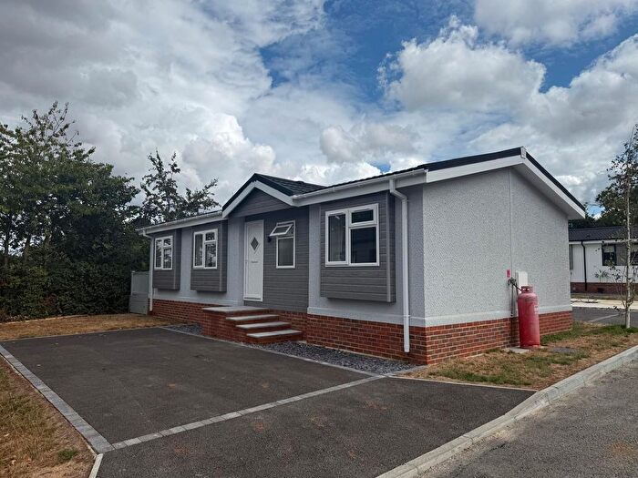 2 Bedroom Park Home For Sale In Labour In Vain Road, Wrotham, Sevenoaks, TN15