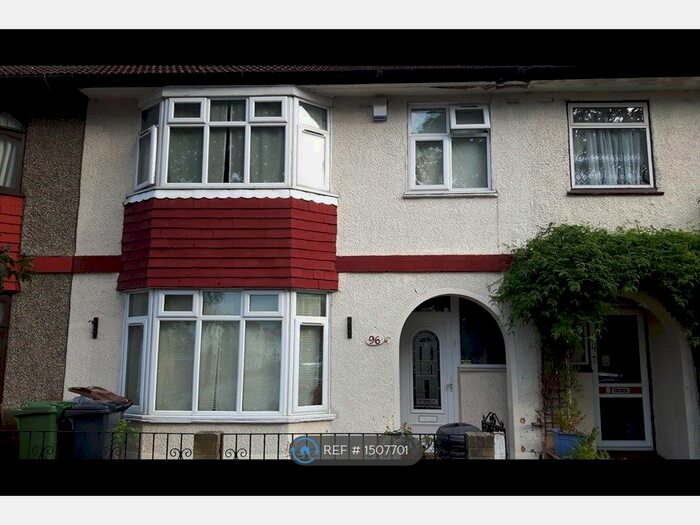 3 Bedroom Terraced House To Rent In Kenneth Road, Romford, RM6