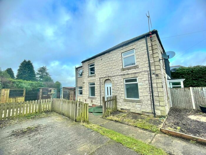 3 Bedroom Semi-Detached House To Rent In Church Street, Pilsley, Chesterfield, S45