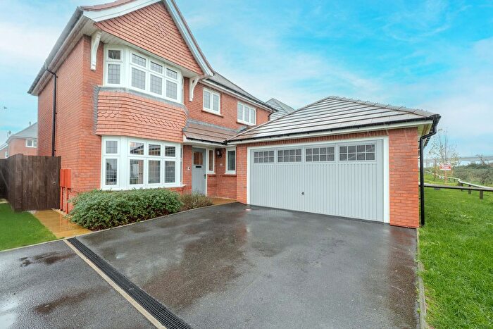 4 Bedroom Detached House For Sale In Lave Way, Caldicot, NP26