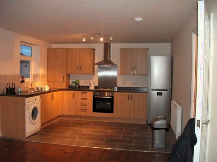 3 Bedroom Flat To Rent In Diana Street, Newcastle, NE4