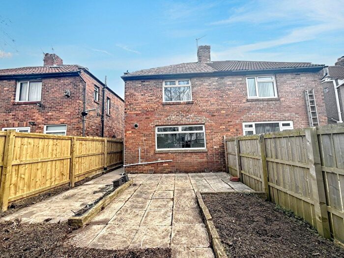 2 Bedroom Semi-Detached House For Sale In Exeter Road, Wallsend, NE28