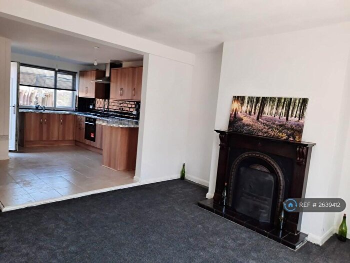3 Bedroom Semi-Detached House To Rent In East Avenue, South Shields, NE34