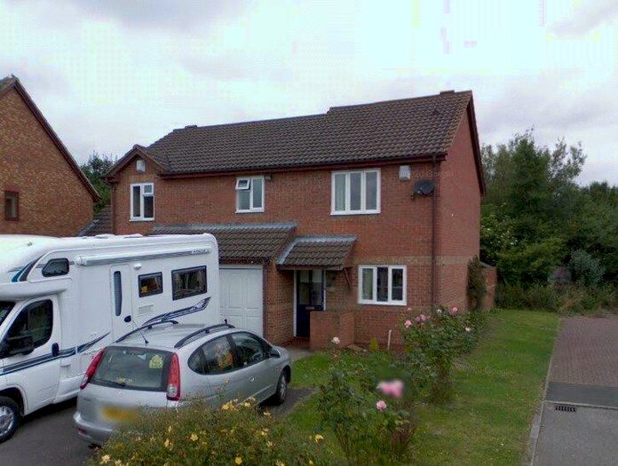 2 Bedroom End Of Terrace House To Rent In Coopers Green, Bicester, Oxfordshire, OX26