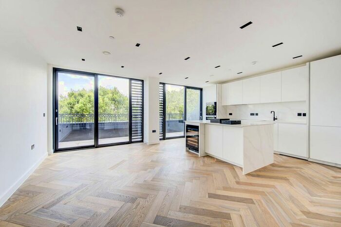 2 Bedroom Flat To Rent In One Cluny Mews, Earls Court, SW5