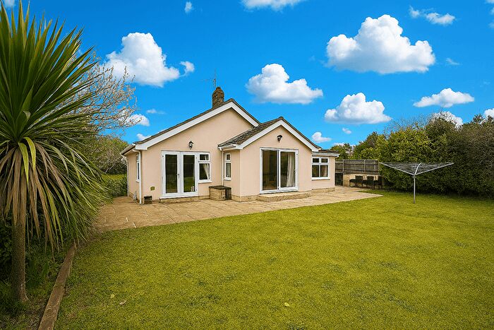3 Bedroom Bungalow To Rent In Beccles Road, Bradwell, NR31