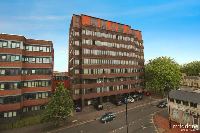 1 Bedroom Apartment To Rent In Farnsby Street, Town Centre, Swindon, SN1