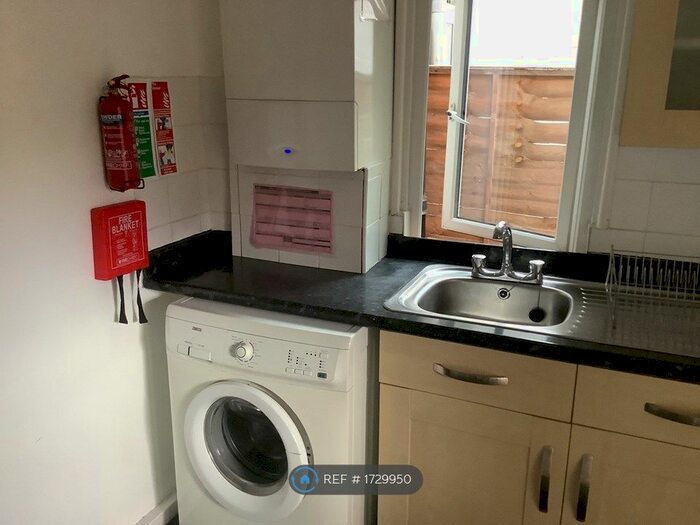 3 Bedroom Terraced House To Rent In Kenlor Road, London, SW17