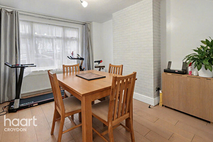 4 Bedroom Terraced House For Sale In Kimberley Road, Croydon, CR0