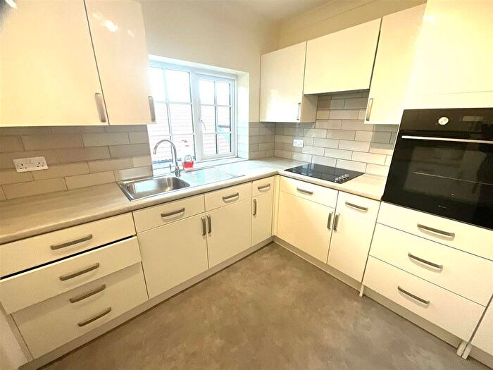 1 Bedroom Flat To Rent In Riggs House, Riggs Head, YO12