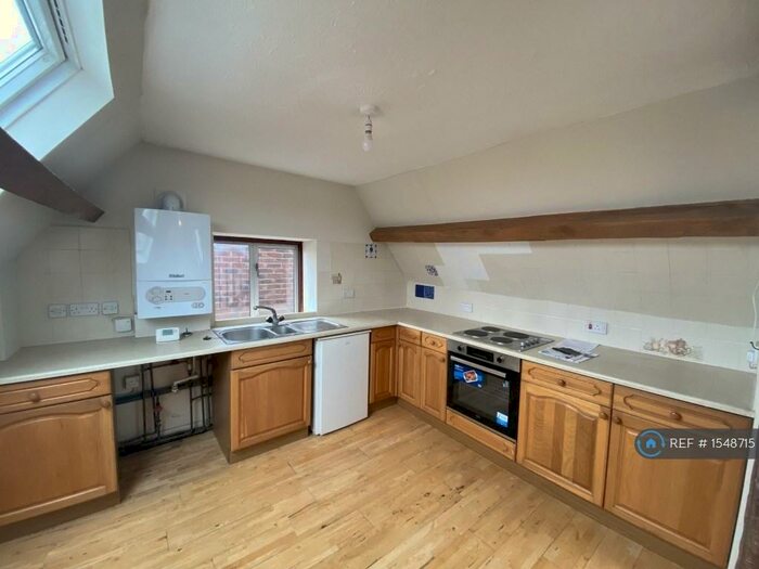 1 Bedroom Flat To Rent In Salisbury Street, Shaftesbury, SP7